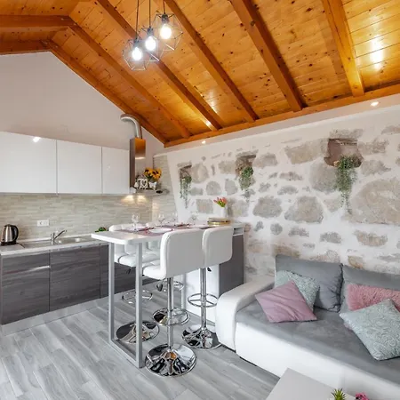 Little Stone House Lejlighed *