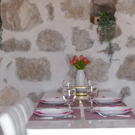 Little Stone House Appartement *