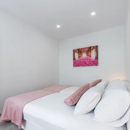 Little Stone House * Buići